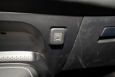 2025 Toyota Corolla Hatchback SE