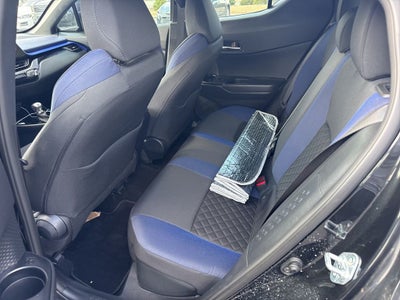 2022 Toyota C-HR XLE