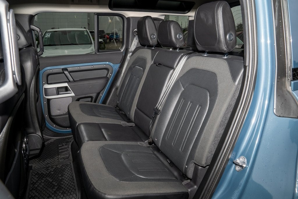 2020 Land Rover Defender 110 SE