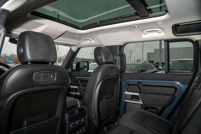 2020 Land Rover Defender 110 SE