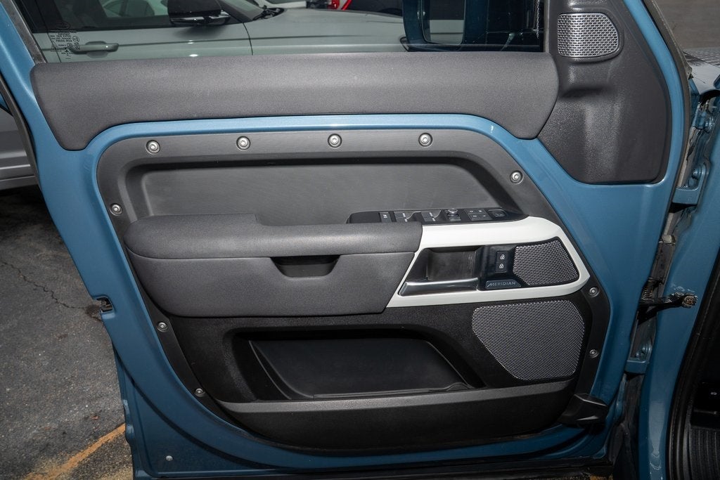 2020 Land Rover Defender 110 SE