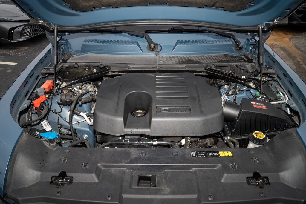 2020 Land Rover Defender 110 SE