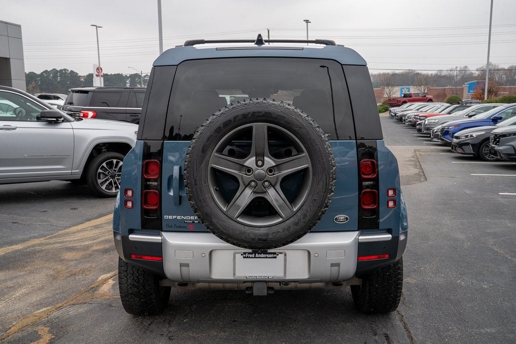 2020 Land Rover Defender 110 SE