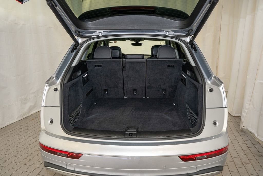 2023 Audi Q5 40 Prestige quattro