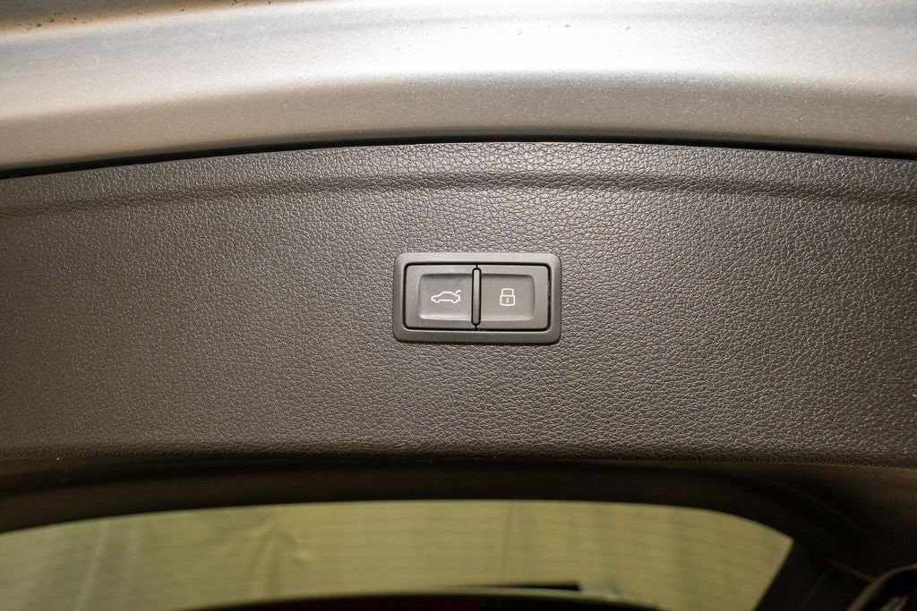 2023 Audi Q5 40 Prestige quattro