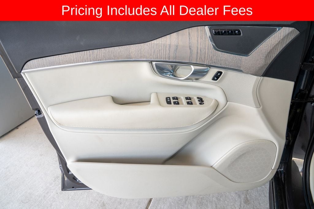 2024 Volvo XC90 B6 Plus Bright Theme